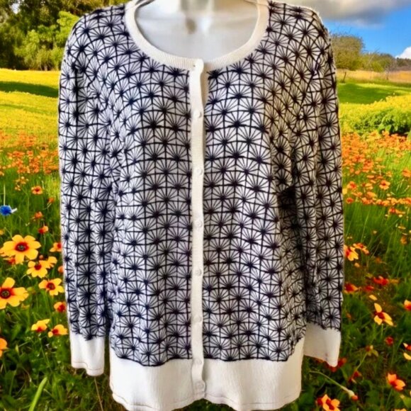 Halogen Cotton Cardigan Sweater Button Down Black + White Pattern 3/4 sleeves - Picture 3 of 8